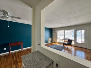 32 Park Avenue Ct, Unit 3 in West Springfield, MA - Foto de edificio - Building Photo