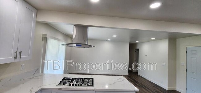 26953 Cypress St in Highland, CA - Building Photo - Building Photo