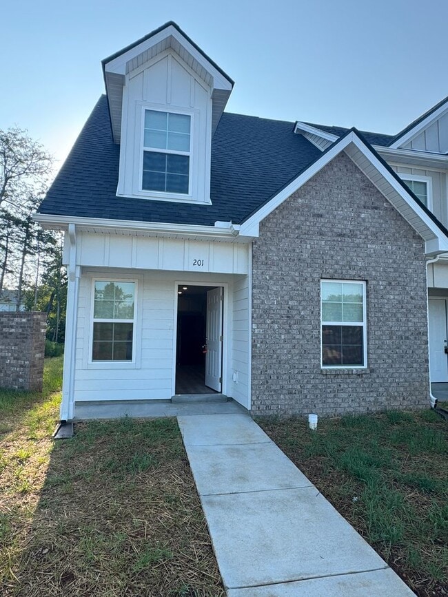 property at 201 Mountaindale Dr