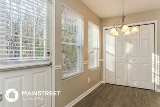 5515 Denny Dr in Atlanta, GA - Building Photo - Building Photo