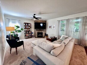 929 Oakland Ave in Virginia Beach, VA - Building Photo - Building Photo