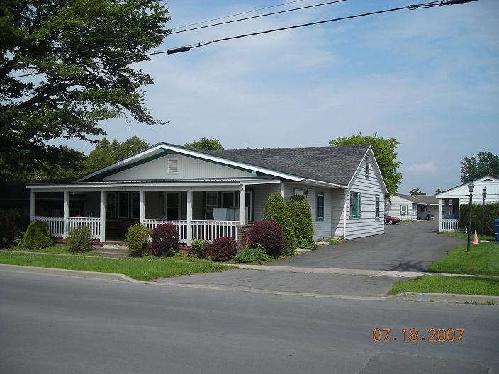 118 Sailly Ave in Plattsburgh, NY - Building Photo