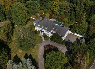 138 Nod Rd in Ridgefield, CT - Building Photo - Building Photo