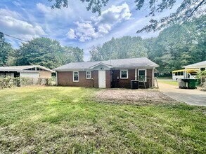 6307 Cove Creek Dr in Charlotte, NC - Building Photo - Building Photo