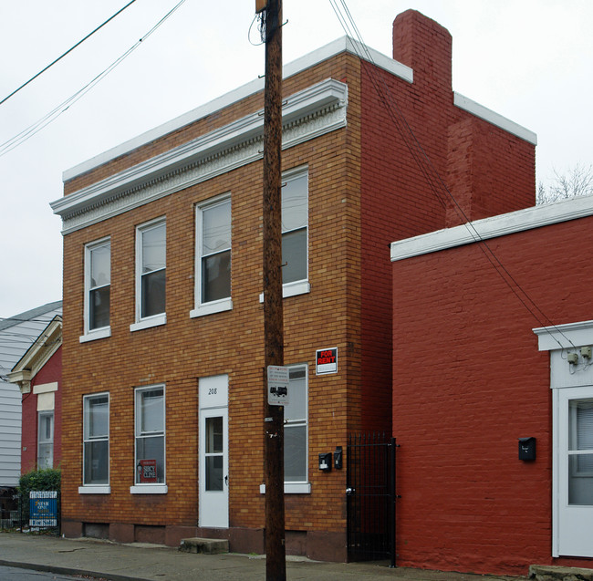 208 E 8th St in Newport, KY - Building Photo - Building Photo