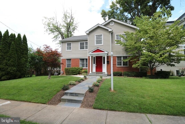 property at 6113 Dunleer Ct
