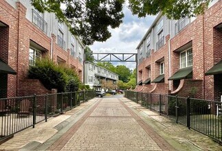 400 Brickworks Cir NE in Atlanta, GA - Building Photo - Building Photo