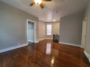 7632 S Drexel Ave in Chicago, IL - Foto de edificio - Building Photo