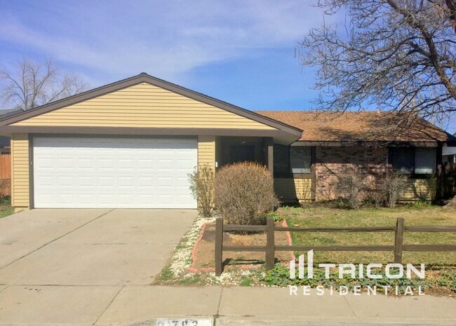 property at 782 Glen Molly Dr