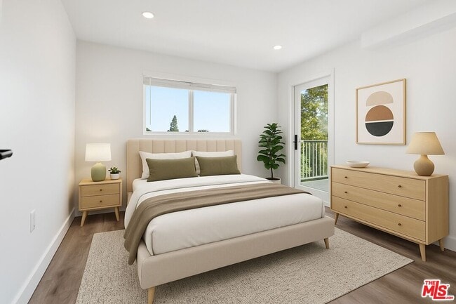 1431 S Sherbourne Dr in Los Angeles, CA - Building Photo - Building Photo