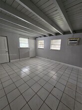 482 NE 136th St in North Miami, FL - Building Photo - Building Photo