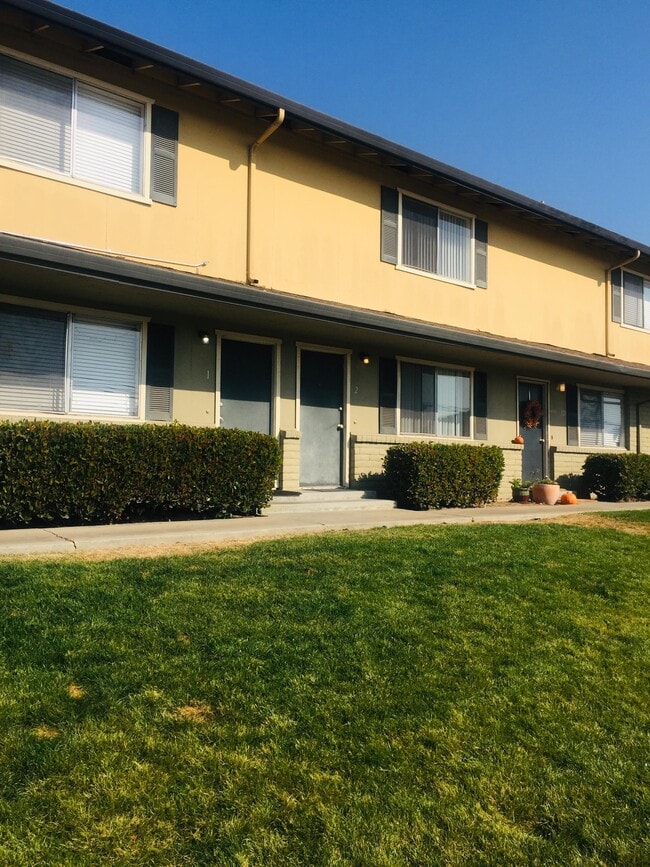 321 Reservation Rd in Marina, CA - Building Photo - Building Photo