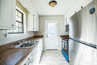 114 Johnny Reb Dr in Moncks Corner, SC - Building Photo - Building Photo