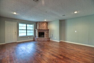 1138 Cottage Oak Ln in Houston, TX - Building Photo - Building Photo