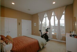 769 Montgomery St in Jersey City, NJ - Building Photo - Building Photo