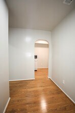1305 Orren St NE, Unit #1 in Washington, DC - Foto de edificio - Building Photo