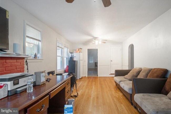 2025 Fairland Rd in Silver Spring, MD - Building Photo - Building Photo