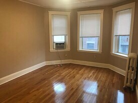 125 Park Dr in Boston, MA - Building Photo