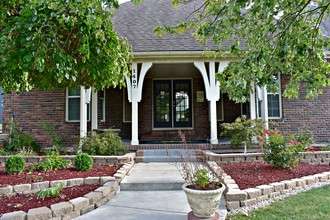 Clayton Apartments in Kansas City, MO - Building Photo - Building Photo