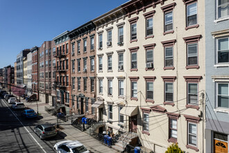 228 Jefferson St in Hoboken, NJ - Building Photo - Building Photo