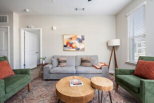 110 Addison Rd in Athens, GA - Building Photo