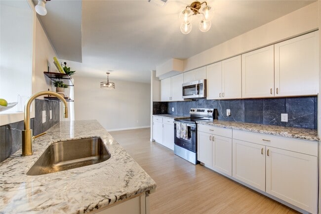 property at 1120 Mahlmann St
