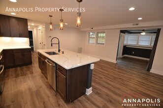 750 Southern Hills Dr in Arnold, MD - Building Photo - Building Photo