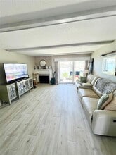 433 Paula Dr S in Dunedin, FL - Building Photo - Building Photo