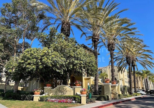 3706 Mykonos Ln in San Diego, CA - Building Photo - Building Photo