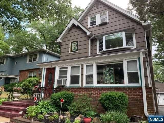 property at 10 Lenox Ave