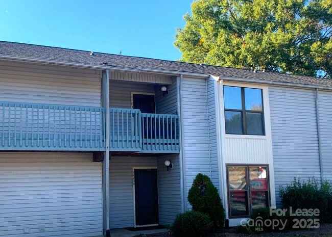 11026 Harrowfield Rd in Charlotte, NC - Building Photo - Building Photo