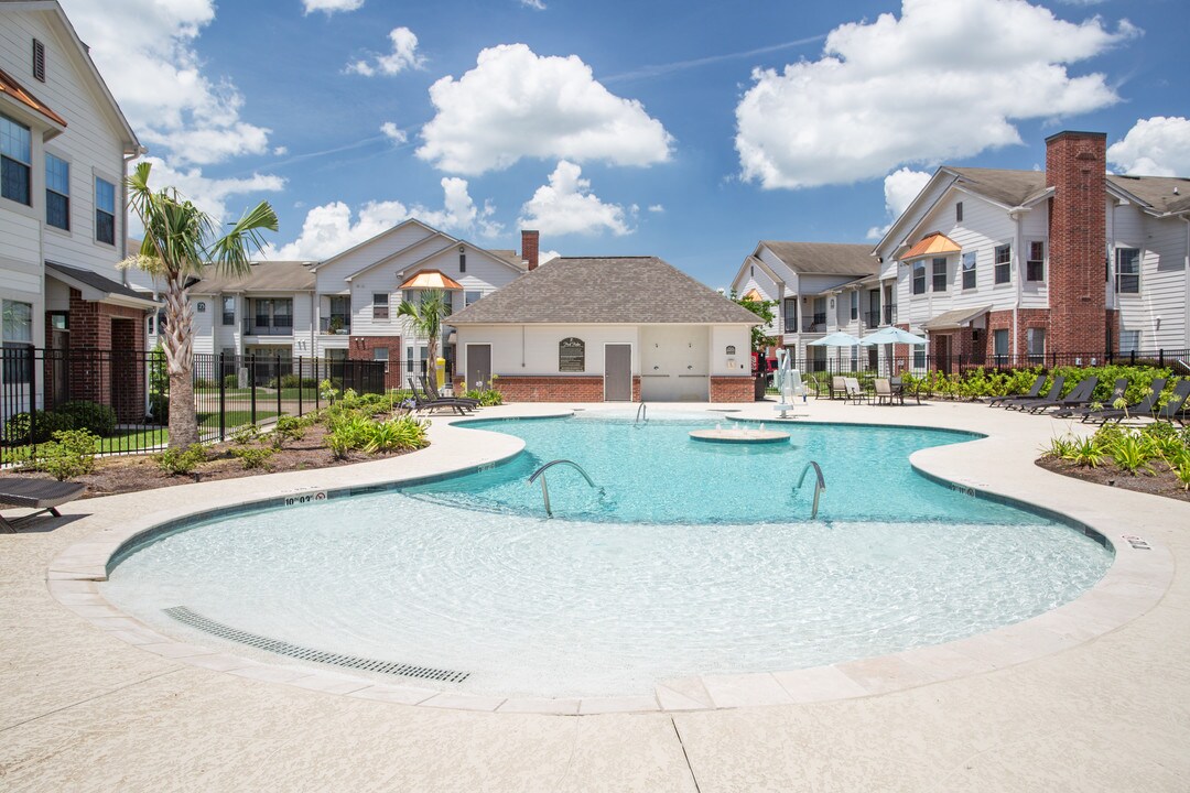 Zachary Parkside Apartment Homes in Zachary, LA - Foto de edificio