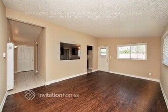 20020 Alburtis Ave, Unit 1-4036 in Lakewood, CA - Foto de edificio - Building Photo