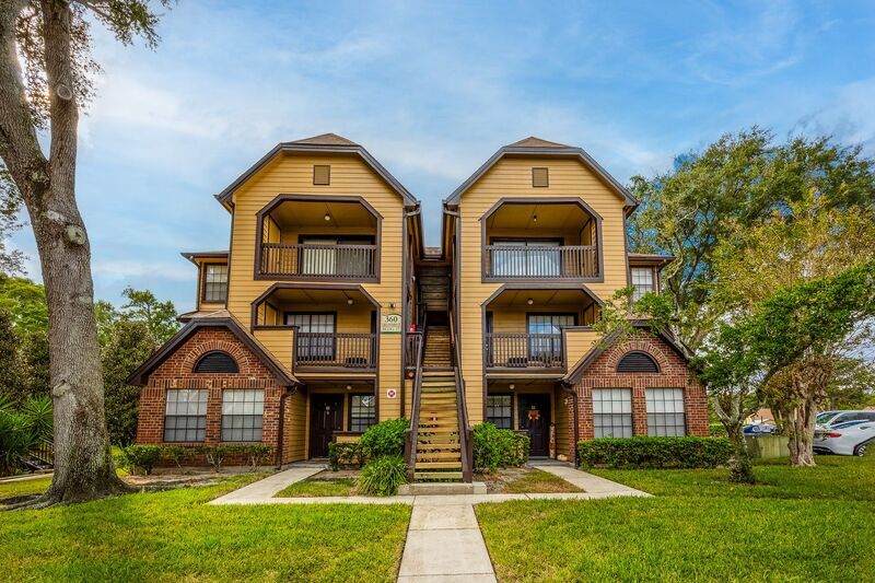 360 Lake Ontario Ct in Altamonte Springs, FL - Building Photo