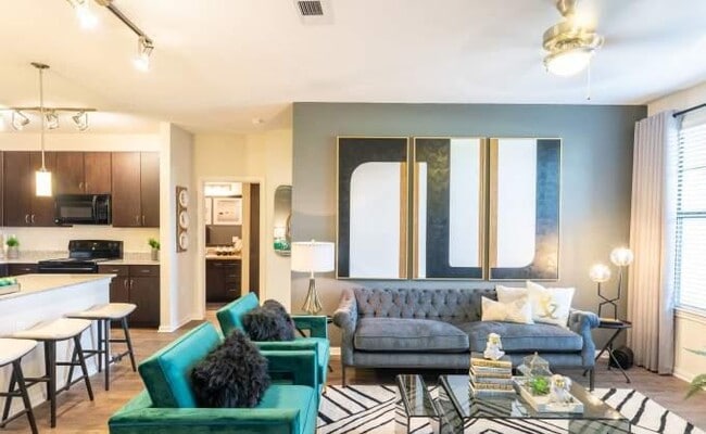 14580 Crosby Fwy in Houston, TX - Building Photo - Building Photo