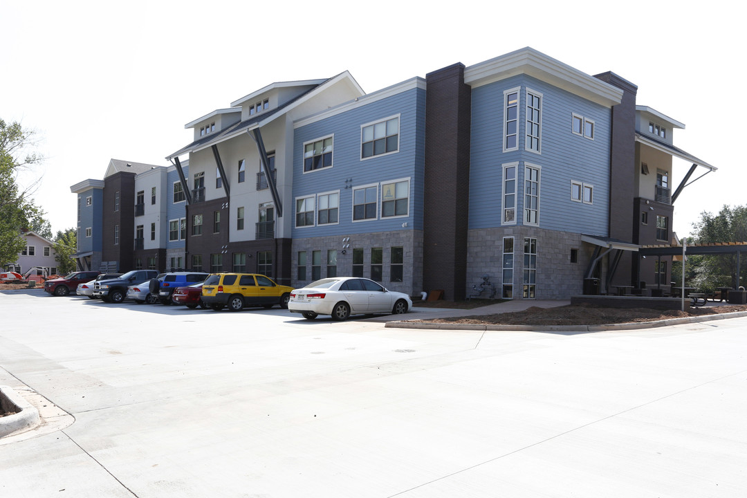 The Apex Apartments in Fort Collins, CO - Foto de edificio