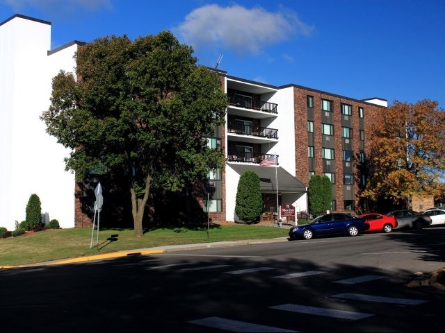 Milaca Park Apartments in Milaca, MN - Building Photo