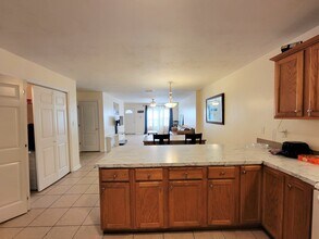 2388 Hartsfield Way in Tallahassee, FL - Foto de edificio - Building Photo