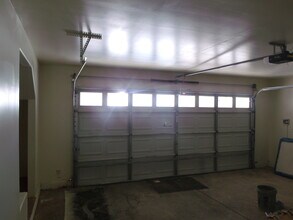 1101 Cliffbrook Hedge Ave in North Las Vegas, NV - Building Photo - Building Photo