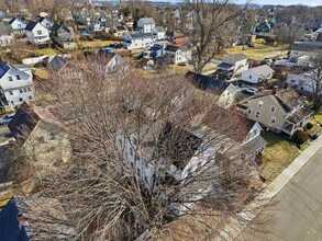 159 Connecticut Ave in Newington, CT - Building Photo - Building Photo