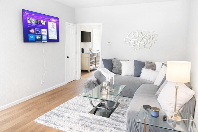 property at 5620 Live Oak St