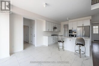 11 Skyvue Cres in Quinte West, ON - Building Photo - Building Photo