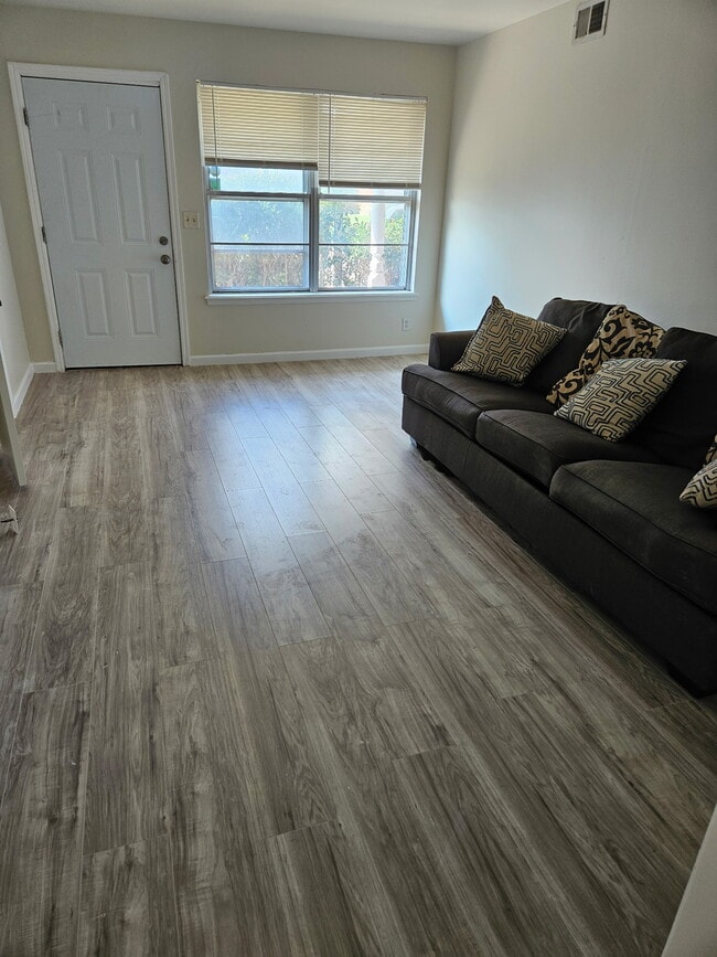 property at 405 NW 84th St