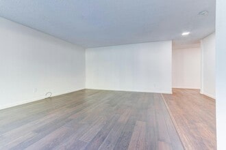 4830 SW Dawn St in Lake Oswego, OR - Building Photo - Building Photo