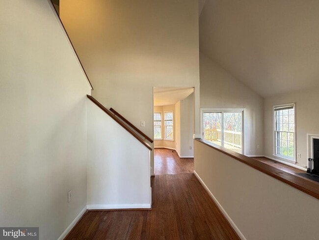 12214 Dapple Gray Ct in Woodbridge, VA - Building Photo - Building Photo