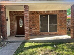 21615 Rio Colorado in San Antonio, TX - Building Photo - Building Photo