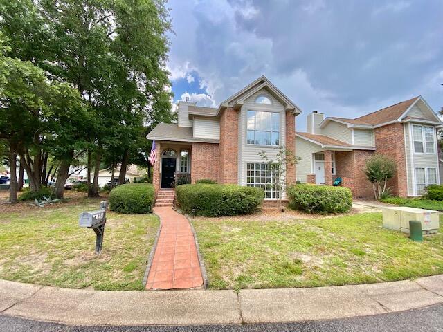 property at 213 Parkwood Cir