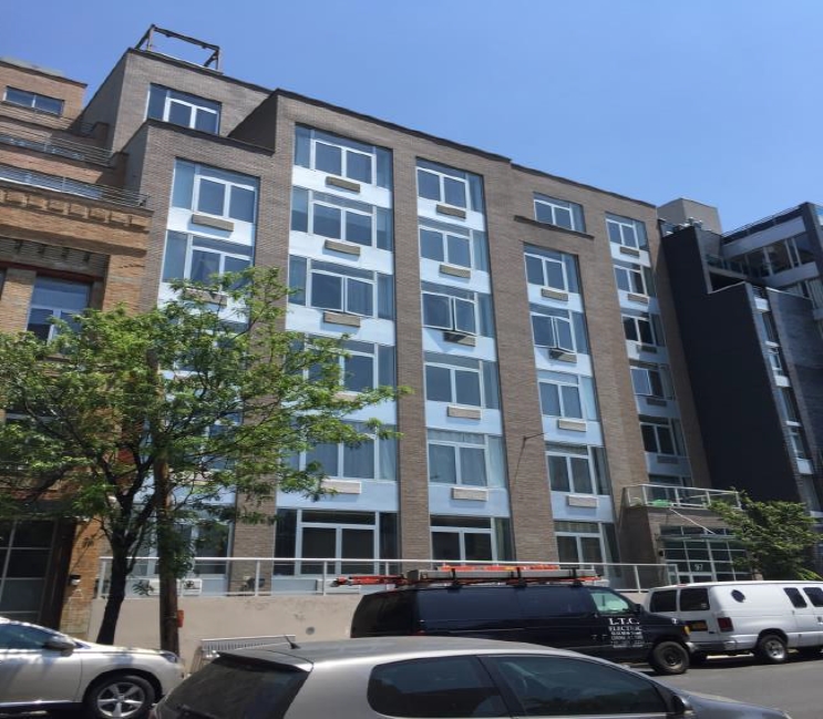 97 Grand Avenue in Brooklyn, NY - Foto de edificio