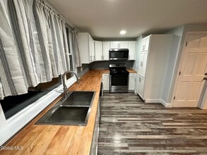 6 Broadway in Cohoes, NY - Building Photo - Building Photo