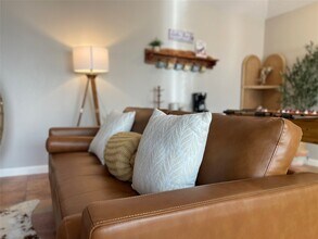 15630 Pine Mountain Dr in Houston, TX - Building Photo - Building Photo